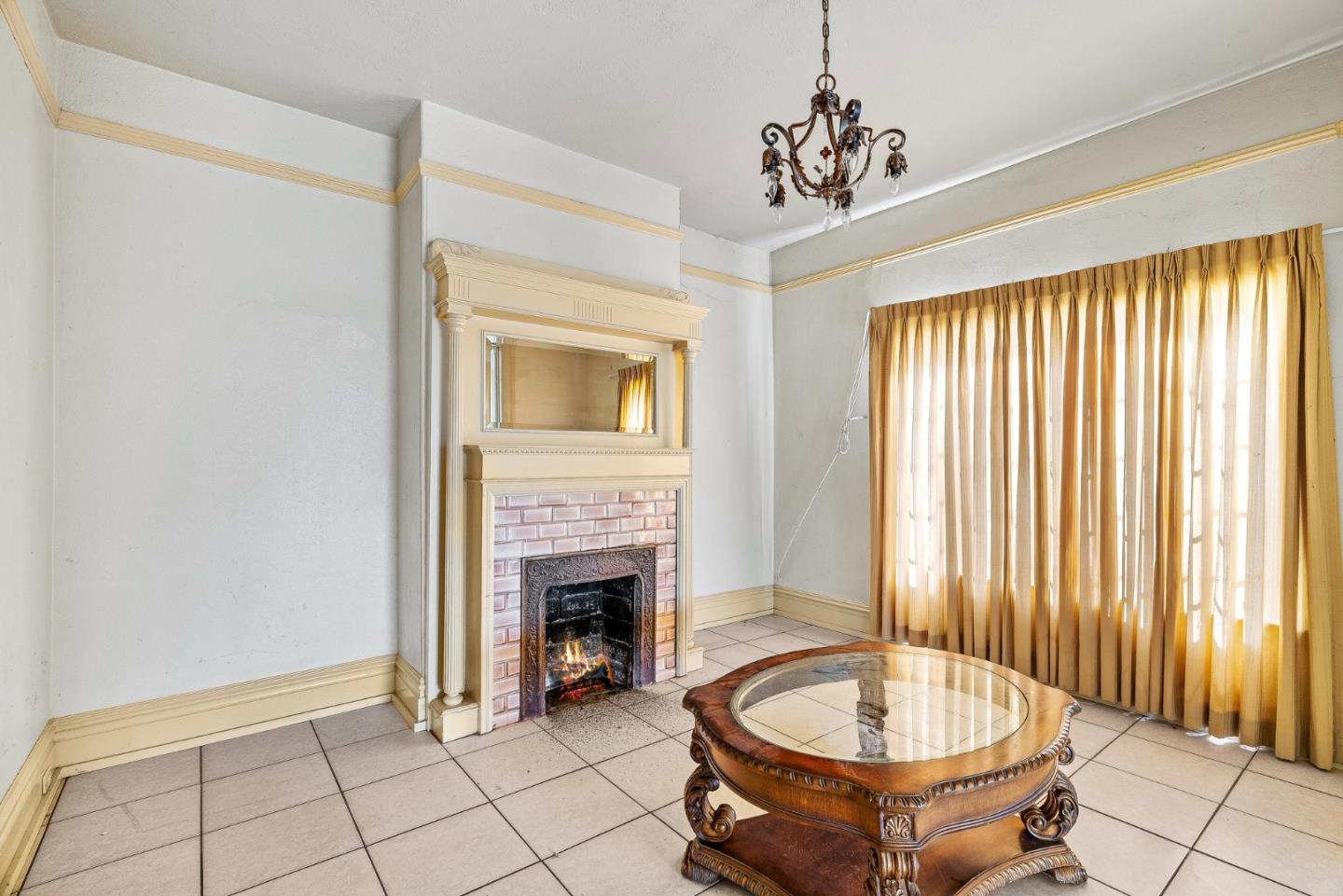 Detail Gallery Image 14 of 49 For 20-22 Hitchcock Rd, Salinas,  CA 93908 - 5 Beds | 3 Baths