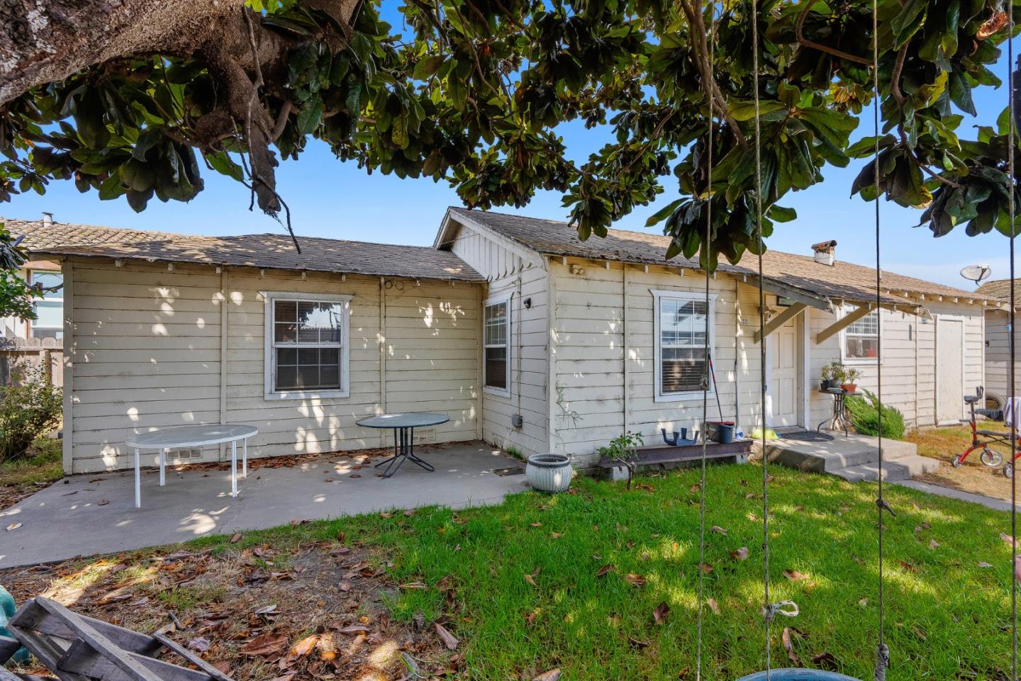 Detail Gallery Image 31 of 49 For 20-22 Hitchcock Rd, Salinas,  CA 93908 - 5 Beds | 3 Baths