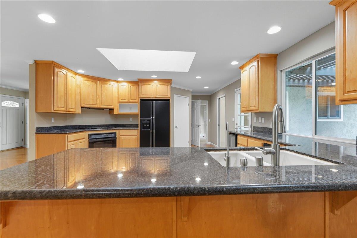 Detail Gallery Image 8 of 30 For 7025 Bret Harte Dr, San Jose,  CA 95120 - 4 Beds | 2 Baths