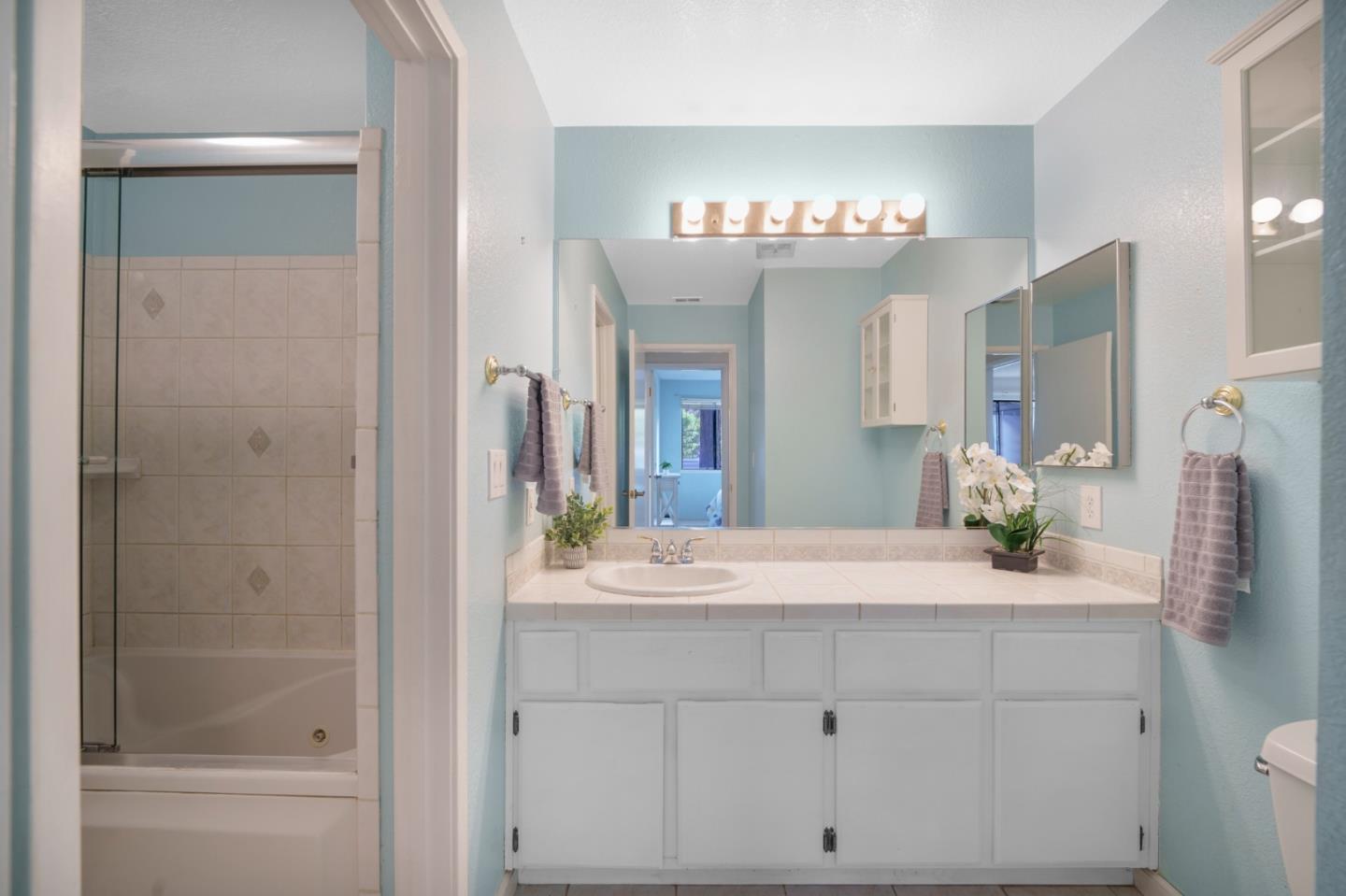 Detail Gallery Image 14 of 26 For 1204 La Terrace Cir, San Jose,  CA 95123 - 2 Beds | 1 Baths