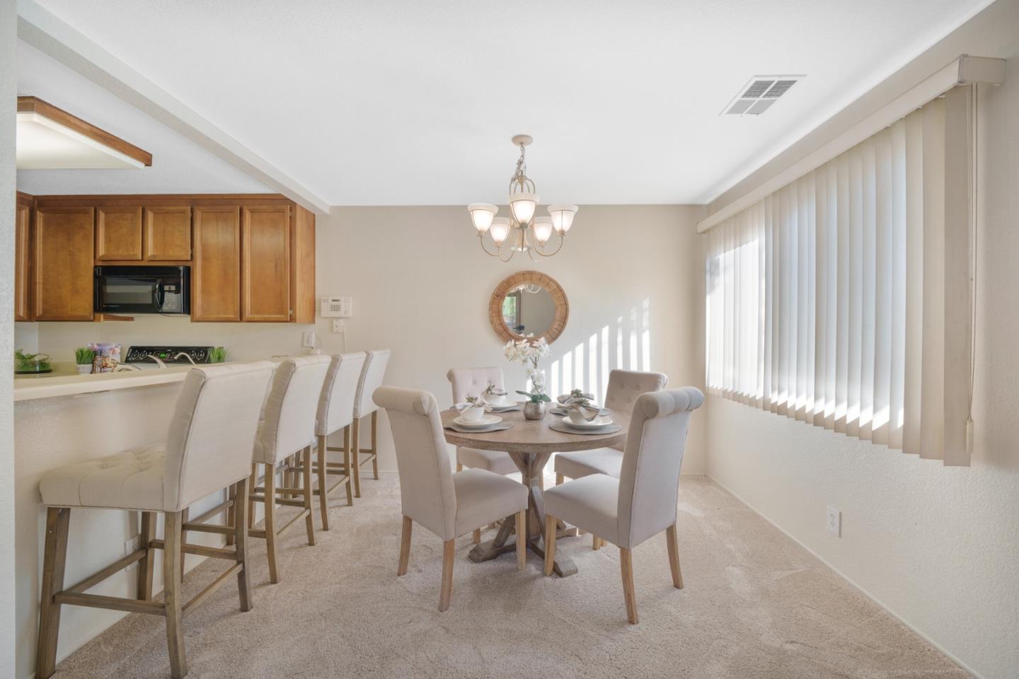 Detail Gallery Image 7 of 26 For 1204 La Terrace Cir, San Jose,  CA 95123 - 2 Beds | 1 Baths