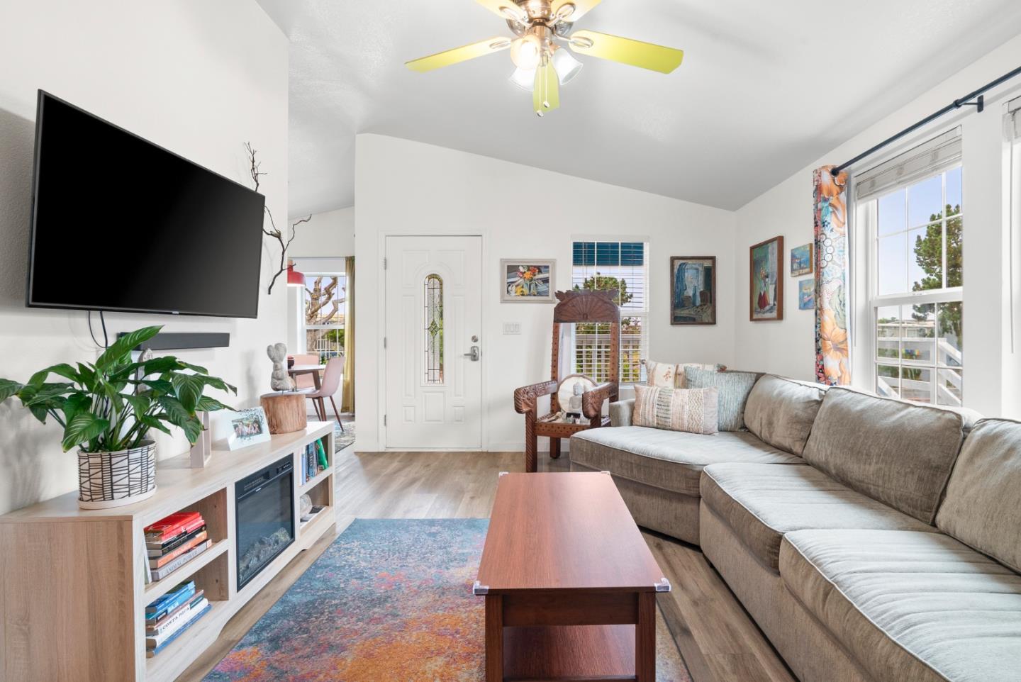 Detail Gallery Image 5 of 55 For 2395 Delaware Ave #88,  Santa Cruz,  CA 95060 - 3 Beds | 2 Baths