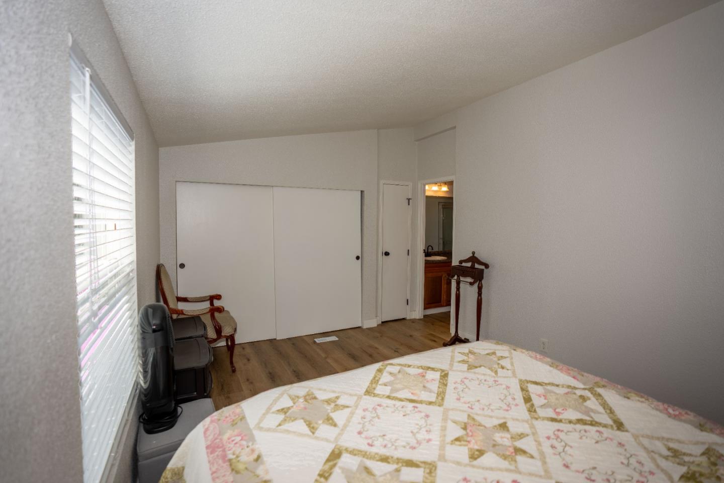 Detail Gallery Image 8 of 18 For 20 Russell Rd #133,  Salinas,  CA 93906 - 3 Beds | 2 Baths