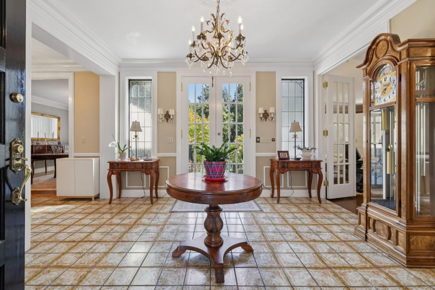 Detail Gallery Image 16 of 58 For 2301 Easton Dr, Burlingame,  CA 94010 - 3 Beds | 4 Baths