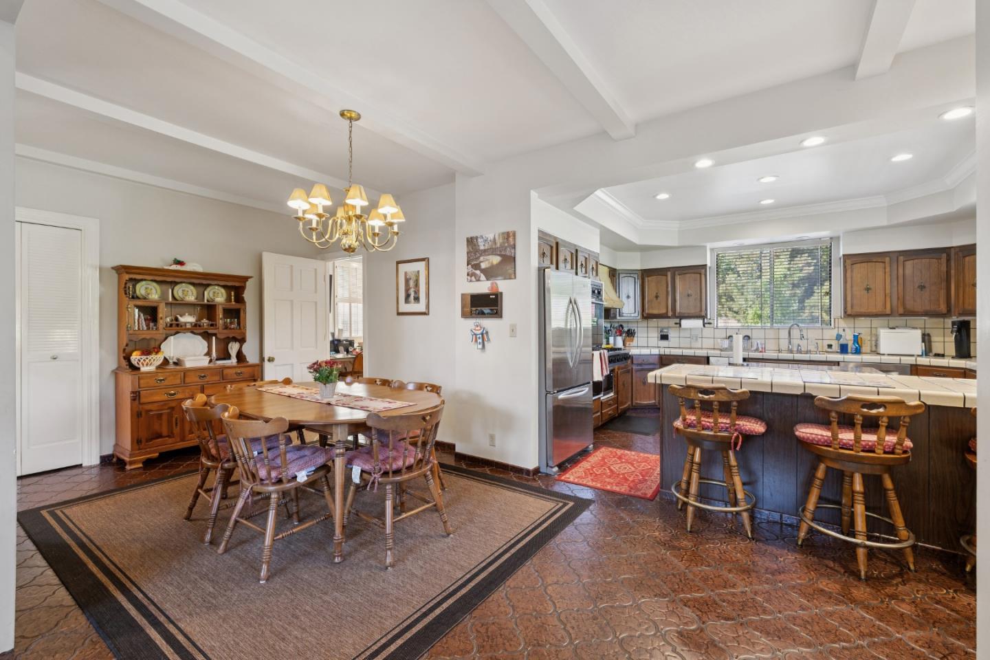 Detail Gallery Image 23 of 58 For 2301 Easton Dr, Burlingame,  CA 94010 - 3 Beds | 4 Baths