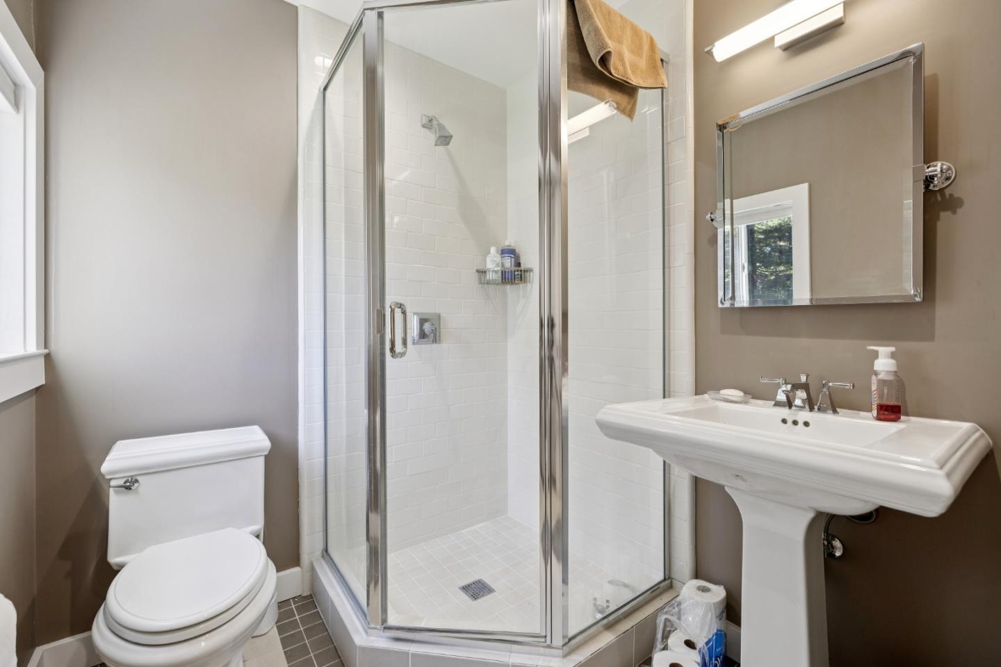 Detail Gallery Image 58 of 58 For 2301 Easton Dr, Burlingame,  CA 94010 - 3 Beds | 4 Baths