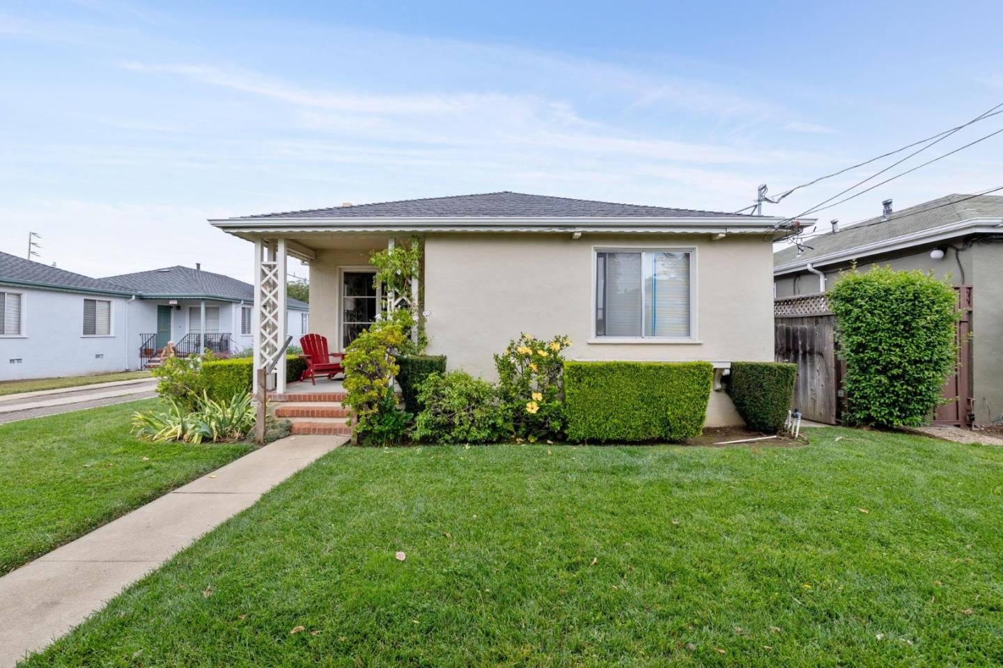 Detail Gallery Image 3 of 13 For 933 S B St, San Mateo,  CA 94401 - 4 Beds | 2 Baths