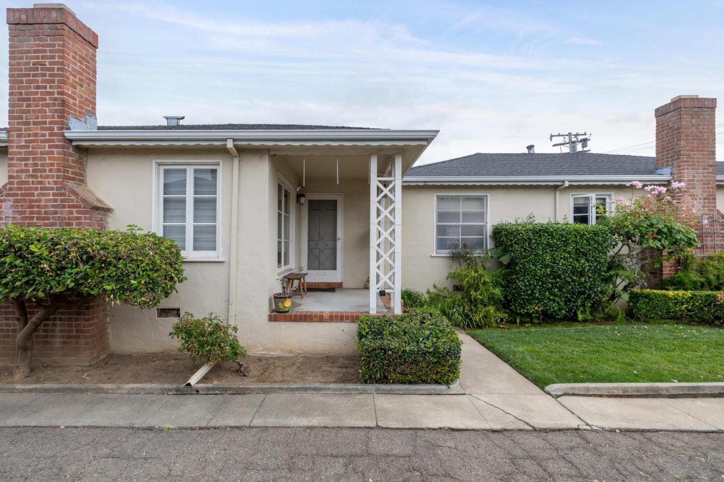 Detail Gallery Image 7 of 13 For 933 S B St, San Mateo,  CA 94401 - 4 Beds | 2 Baths