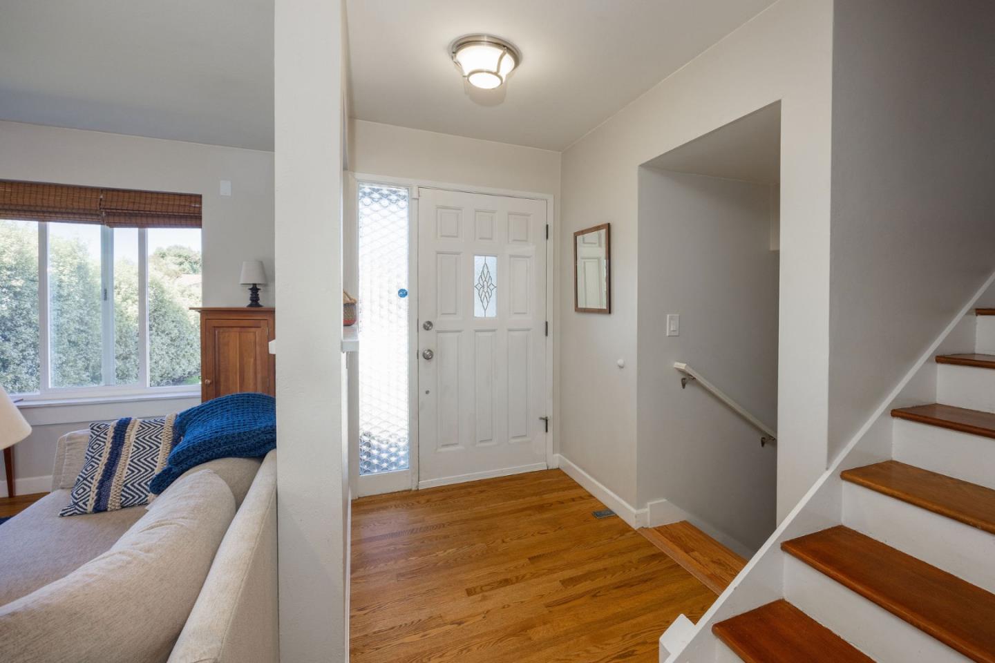 Detail Gallery Image 19 of 43 For 544 Grove St, Half Moon Bay,  CA 94019 - 4 Beds | 3 Baths