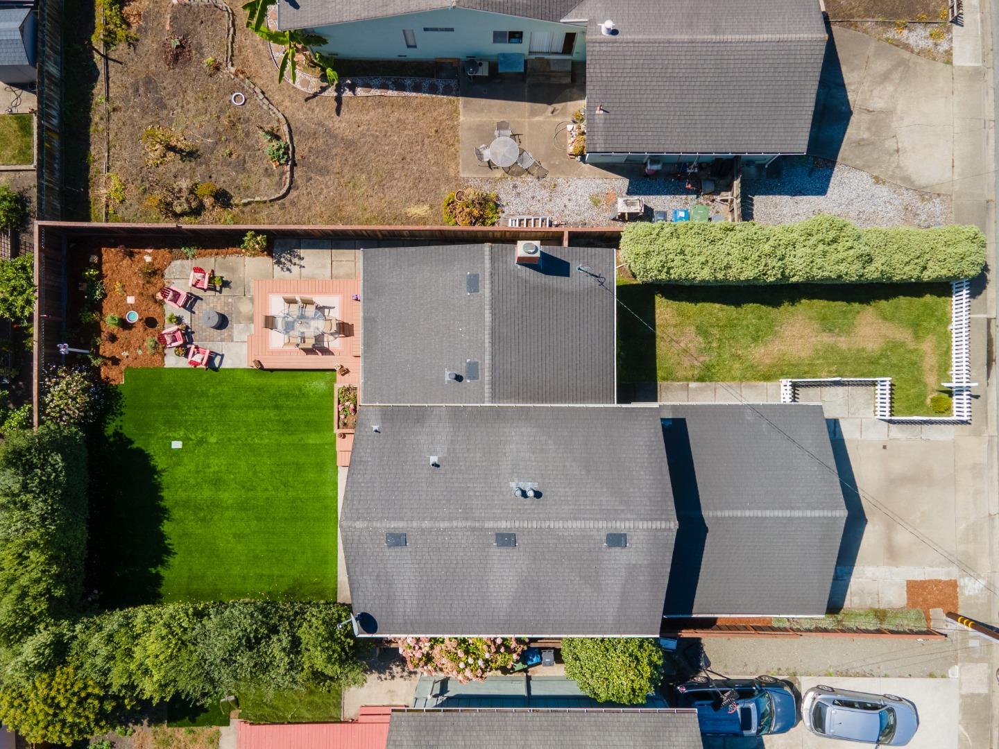 Detail Gallery Image 20 of 43 For 544 Grove St, Half Moon Bay,  CA 94019 - 4 Beds | 3 Baths