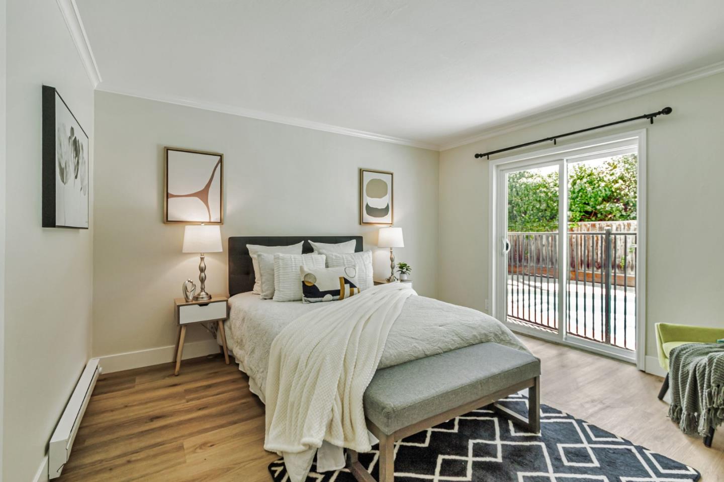 Detail Gallery Image 12 of 19 For 1935 Mount Vernon Ct #1,  Mountain View,  CA 94040 - 2 Beds | 2 Baths