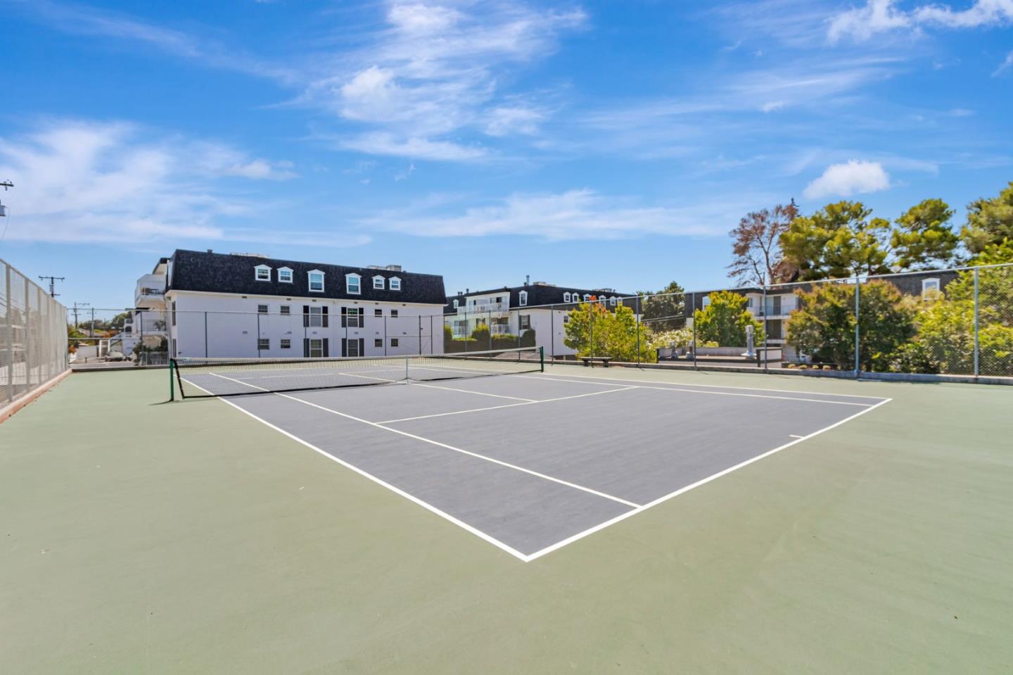 Detail Gallery Image 19 of 19 For 1935 Mount Vernon Ct #1,  Mountain View,  CA 94040 - 2 Beds | 2 Baths