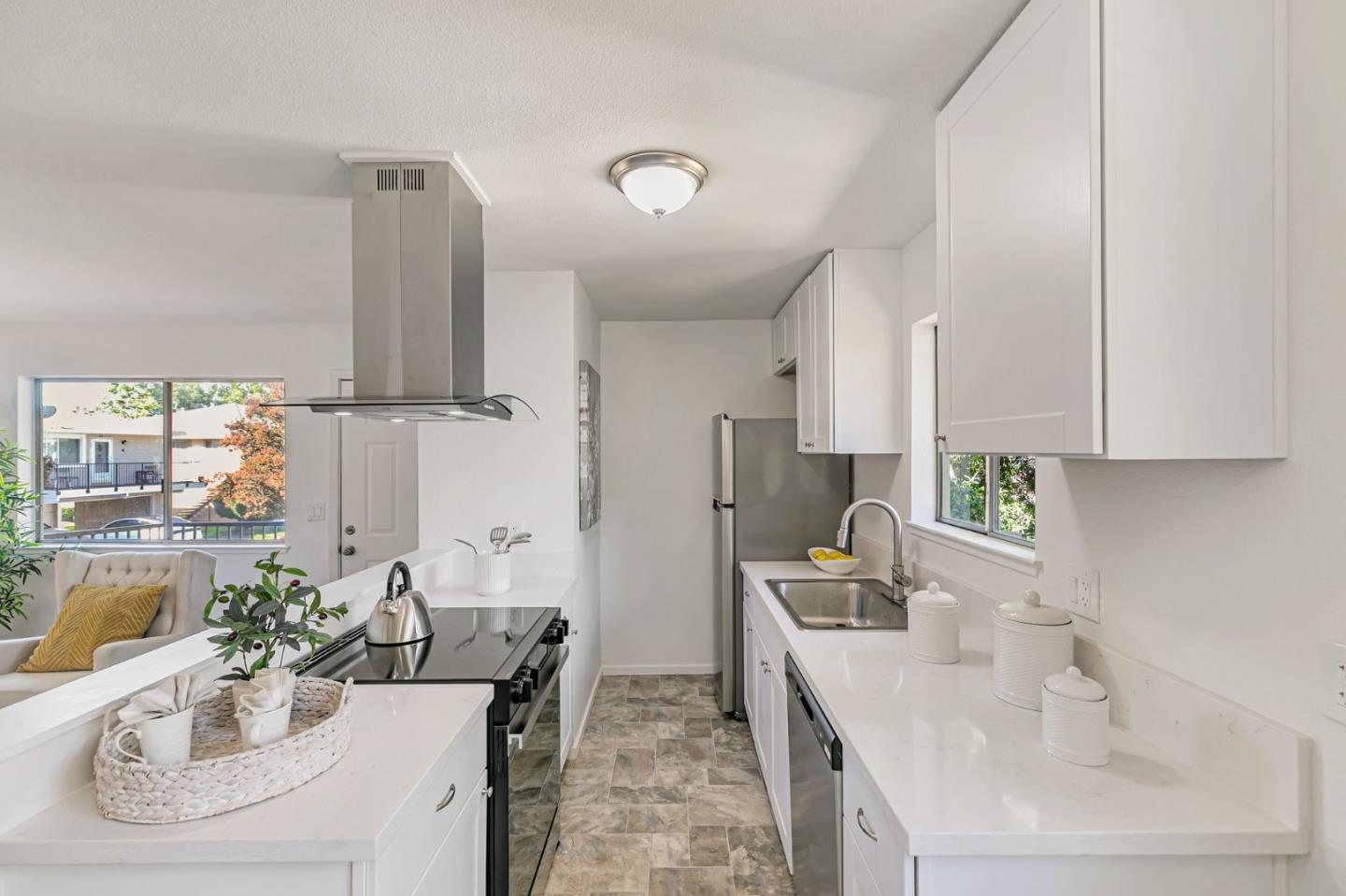 Detail Gallery Image 6 of 21 For 4787 Hatfield Wkwy #4,  San Jose,  CA 95124 - 2 Beds | 1 Baths