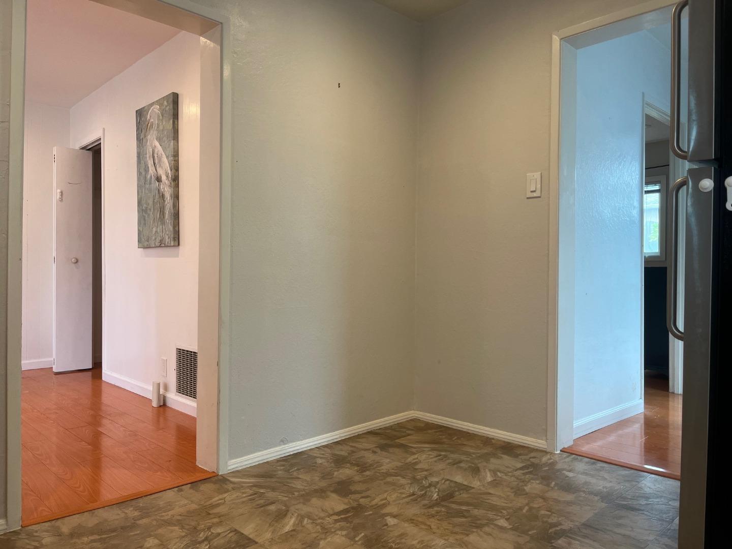 Detail Gallery Image 7 of 20 For 258 Flood Ave, San Francisco,  CA 94112 - 1 Beds | 1 Baths