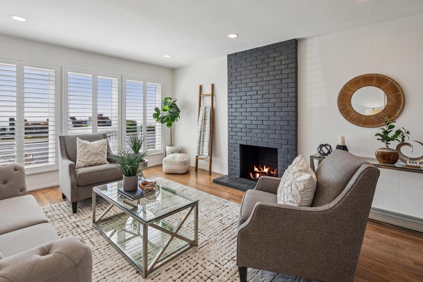 Detail Gallery Image 12 of 42 For 269 Beachview Ave, Pacifica,  CA 94044 - 3 Beds | 1 Baths