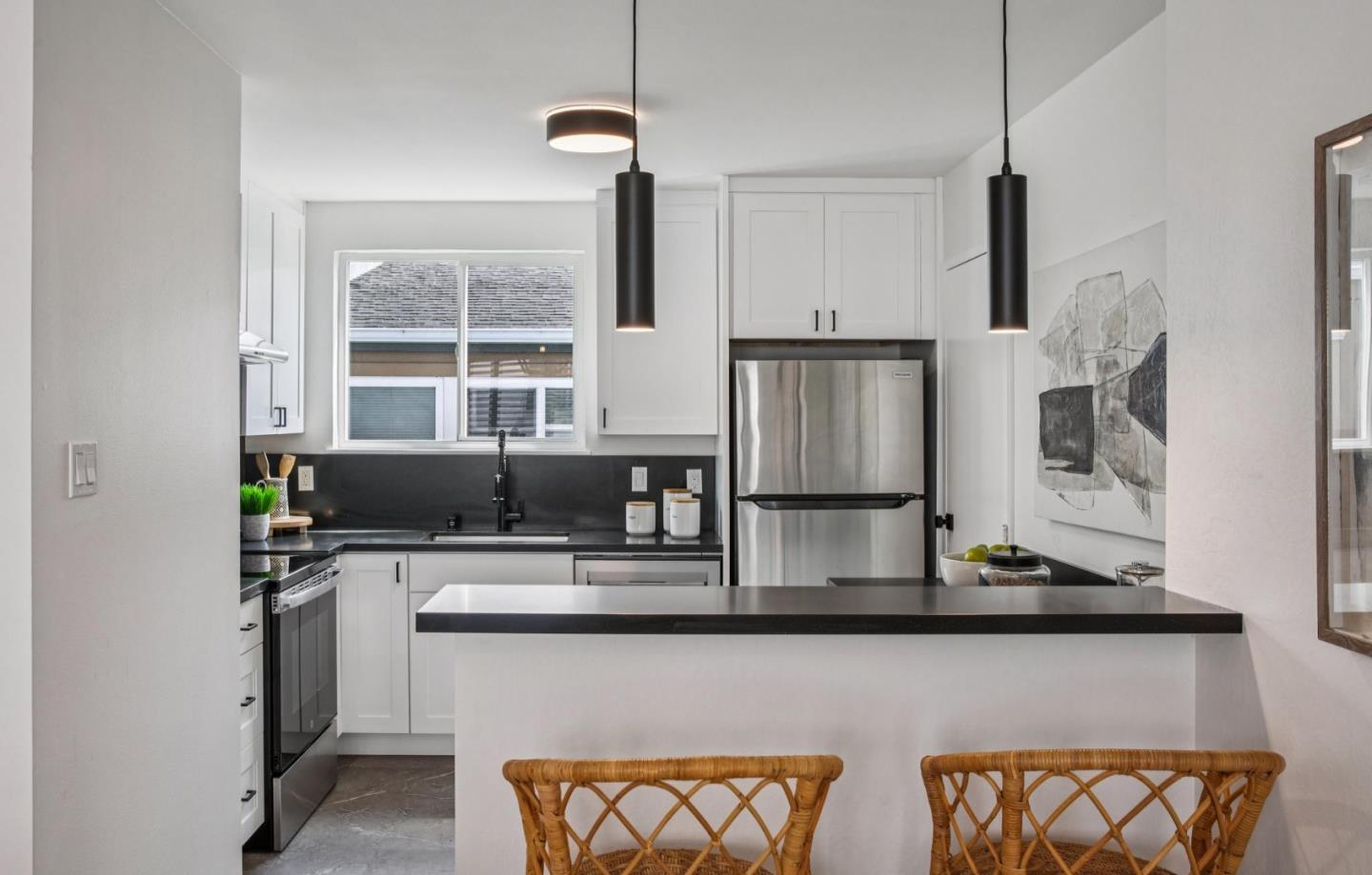 Detail Gallery Image 23 of 42 For 269 Beachview Ave, Pacifica,  CA 94044 - 3 Beds | 1 Baths