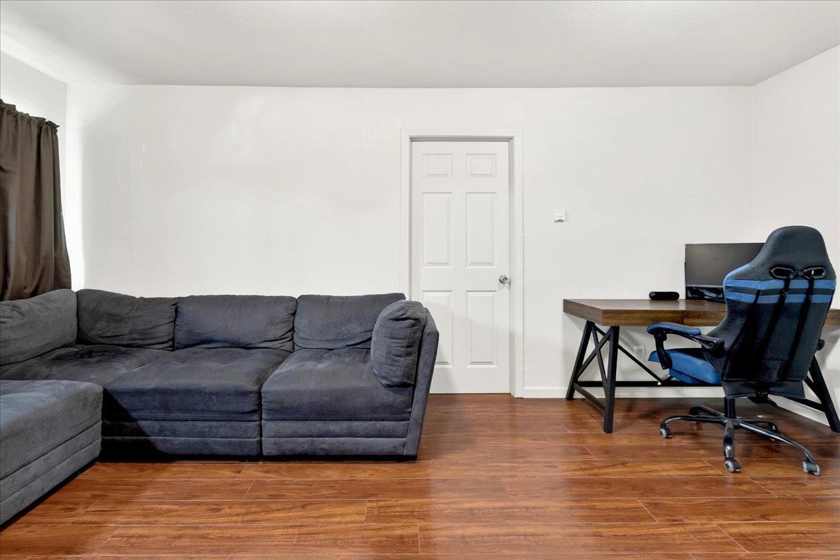 Detail Gallery Image 5 of 20 For 23 Capitol St, Salinas,  CA 93901 - 3 Beds | 1 Baths