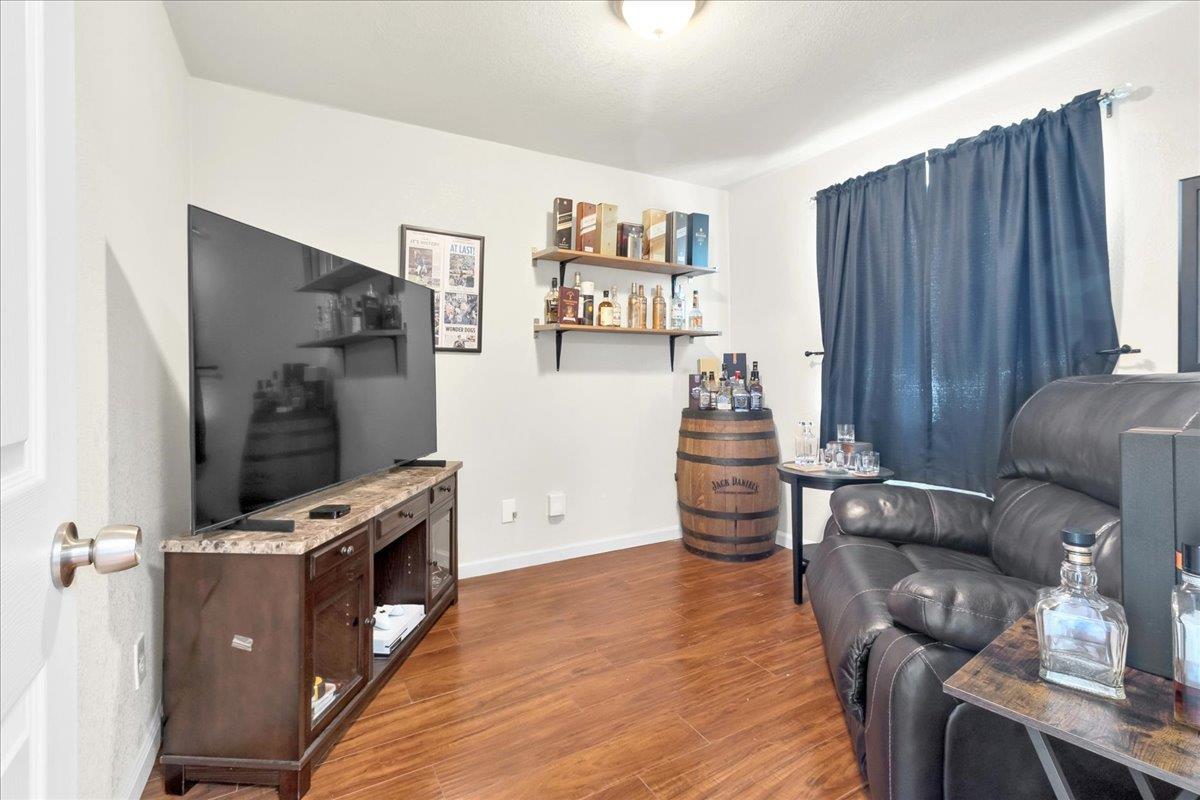 Detail Gallery Image 8 of 20 For 23 Capitol St, Salinas,  CA 93901 - 3 Beds | 1 Baths