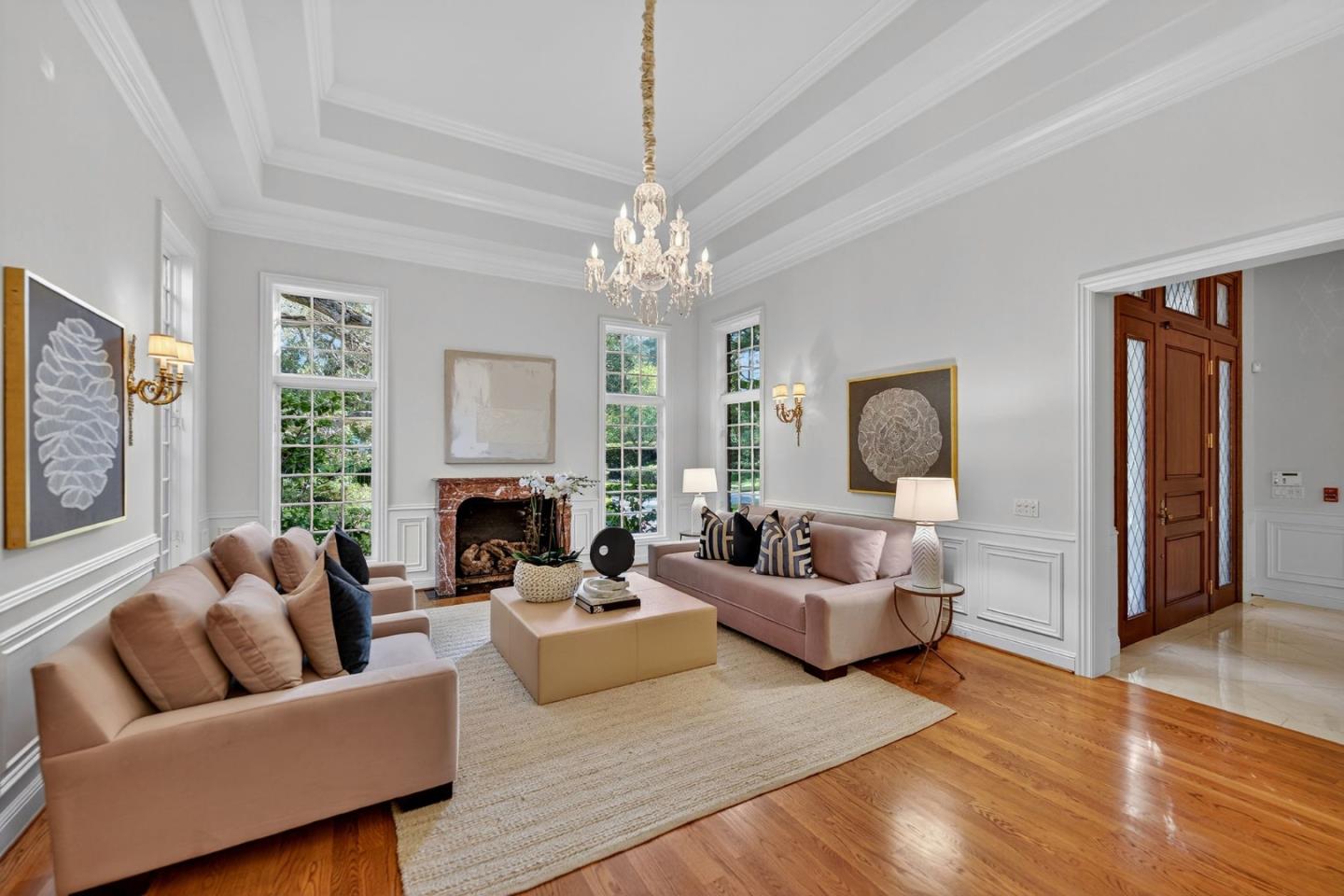 Detail Gallery Image 10 of 37 For 19825 Douglass Ln, Saratoga,  CA 95070 - 4 Beds | 5/1 Baths