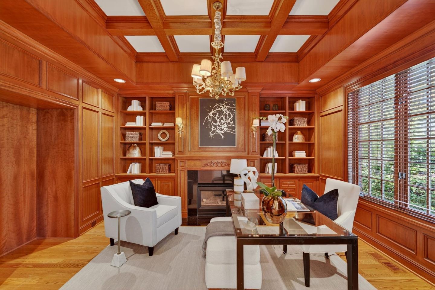 Detail Gallery Image 11 of 37 For 19825 Douglass Ln, Saratoga,  CA 95070 - 4 Beds | 5/1 Baths