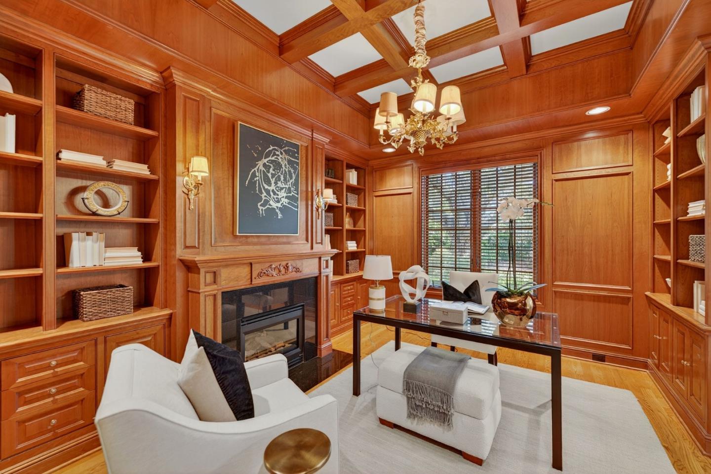 Detail Gallery Image 12 of 37 For 19825 Douglass Ln, Saratoga,  CA 95070 - 4 Beds | 5/1 Baths