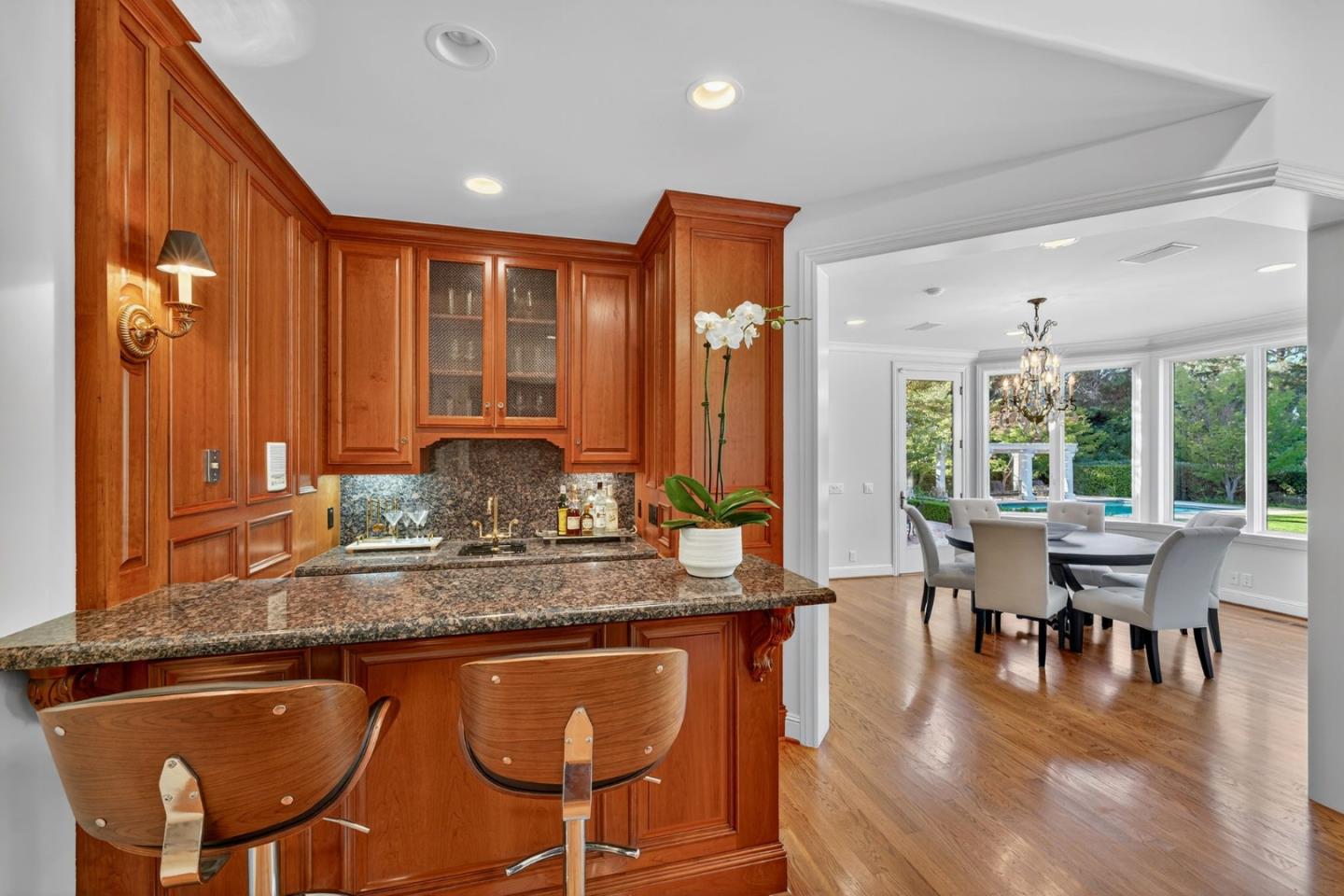 Detail Gallery Image 23 of 37 For 19825 Douglass Ln, Saratoga,  CA 95070 - 4 Beds | 5/1 Baths