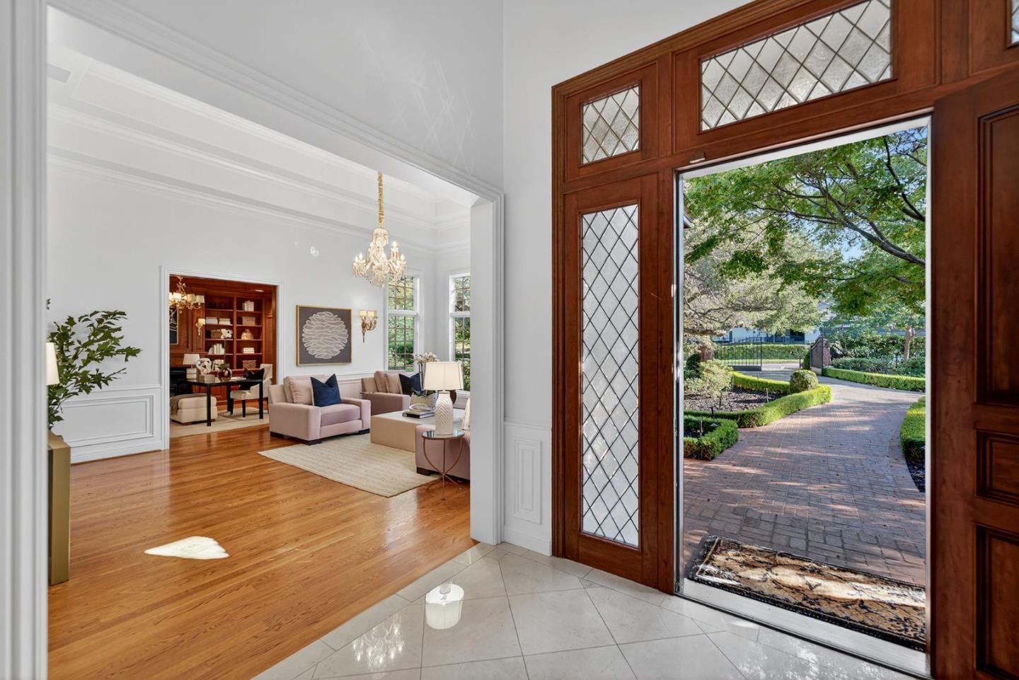 Detail Gallery Image 8 of 37 For 19825 Douglass Ln, Saratoga,  CA 95070 - 4 Beds | 5/1 Baths