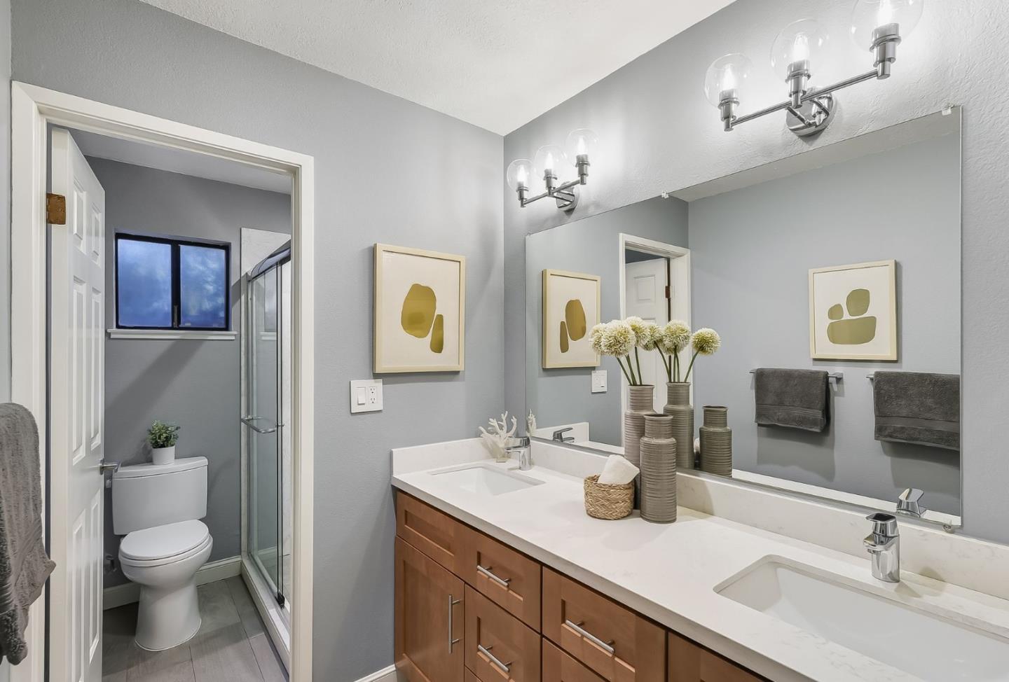 Detail Gallery Image 16 of 30 For 2000 Rock St #7,  Mountain View,  CA 94043 - 2 Beds | 1 Baths