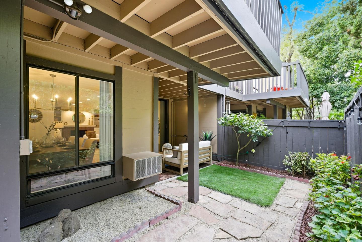 Detail Gallery Image 21 of 30 For 2000 Rock St #7,  Mountain View,  CA 94043 - 2 Beds | 1 Baths