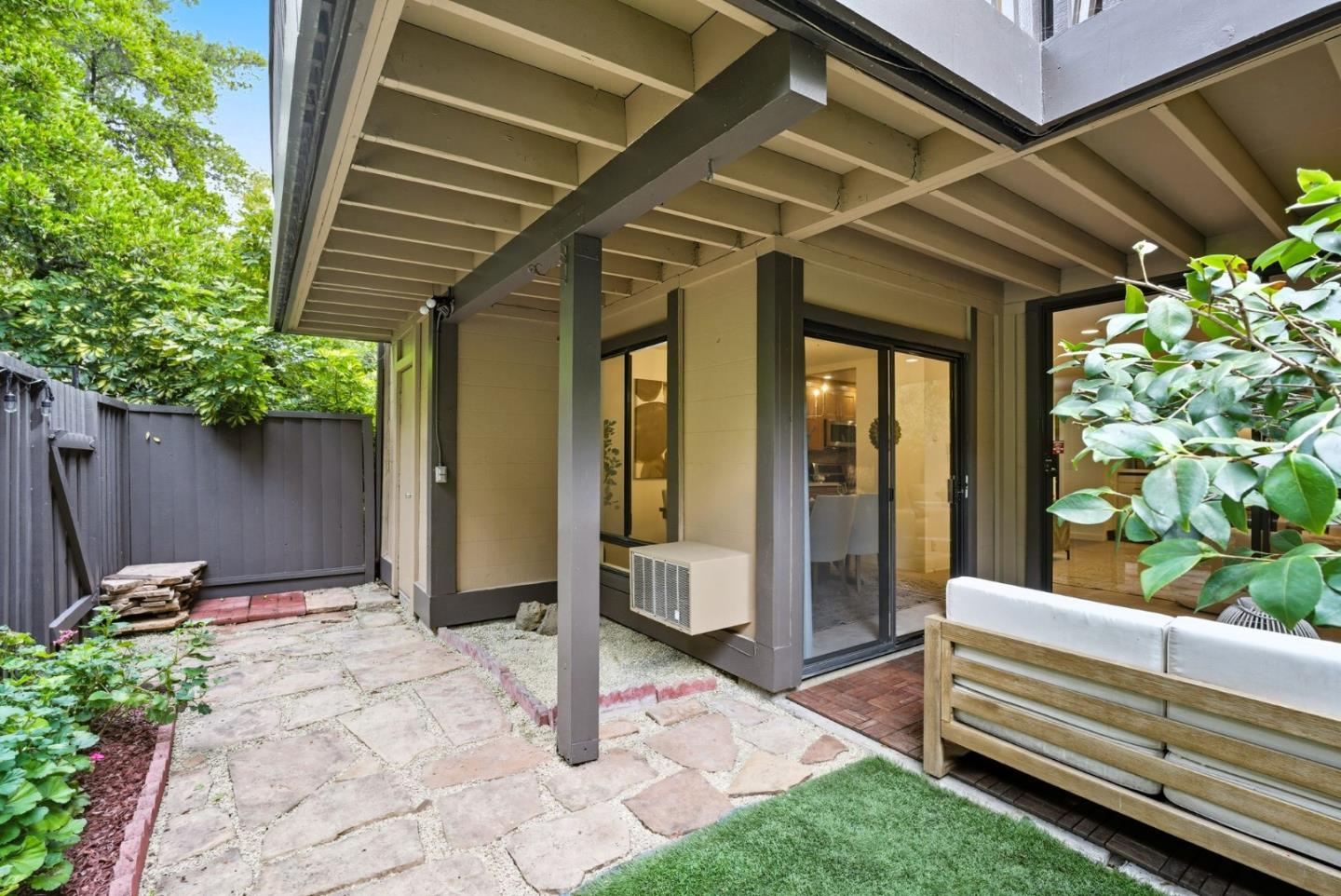 Detail Gallery Image 24 of 30 For 2000 Rock St #7,  Mountain View,  CA 94043 - 2 Beds | 1 Baths