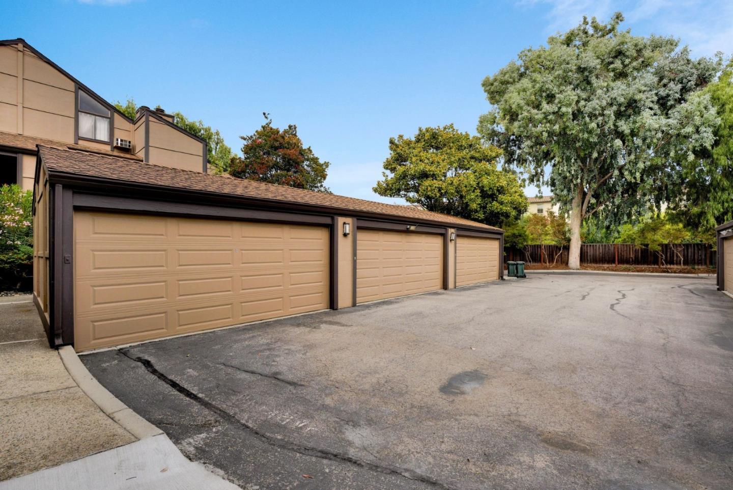 Detail Gallery Image 26 of 30 For 2000 Rock St #7,  Mountain View,  CA 94043 - 2 Beds | 1 Baths