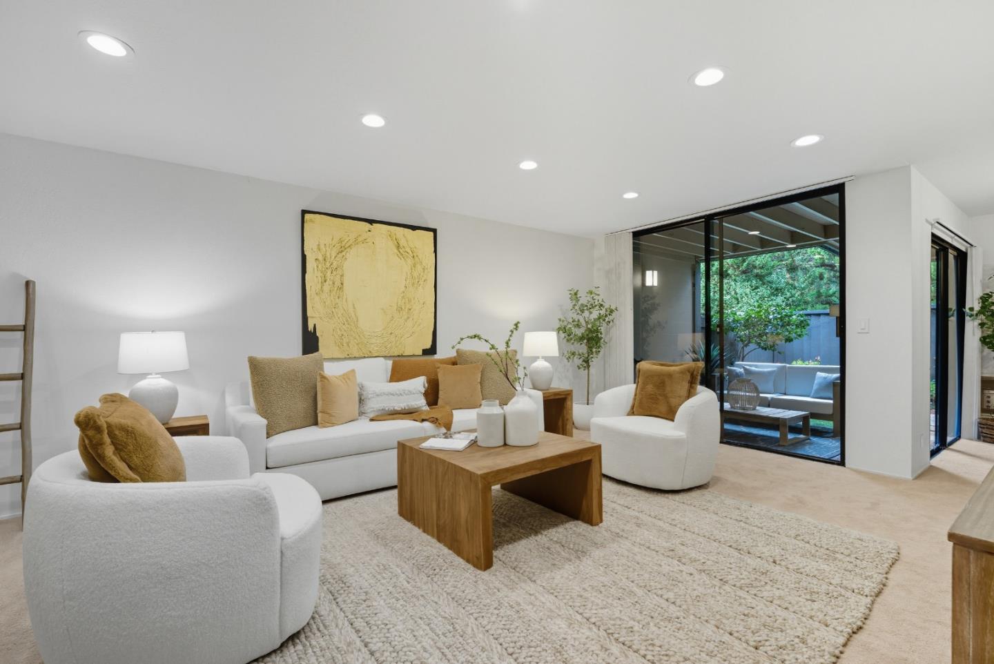 Detail Gallery Image 3 of 30 For 2000 Rock St #7,  Mountain View,  CA 94043 - 2 Beds | 1 Baths