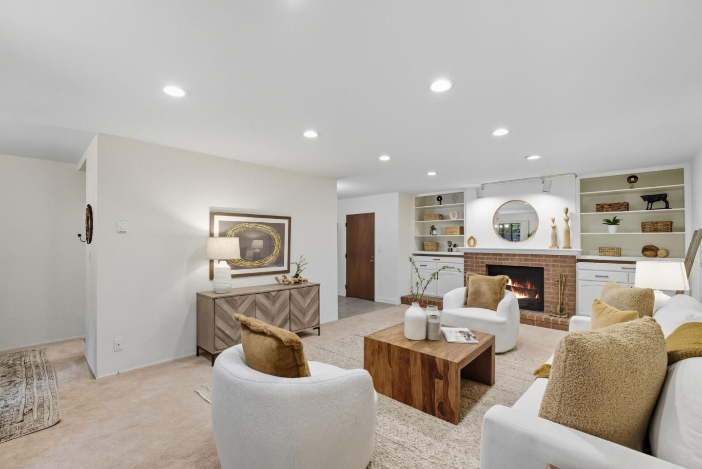 Detail Gallery Image 5 of 30 For 2000 Rock St #7,  Mountain View,  CA 94043 - 2 Beds | 1 Baths