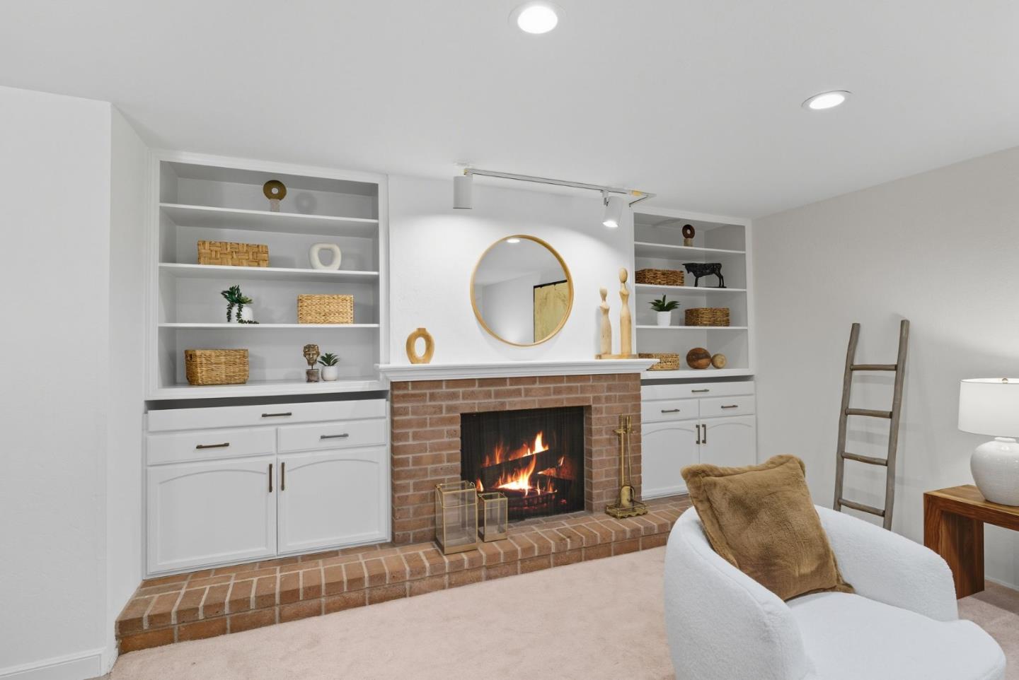 Detail Gallery Image 6 of 30 For 2000 Rock St #7,  Mountain View,  CA 94043 - 2 Beds | 1 Baths