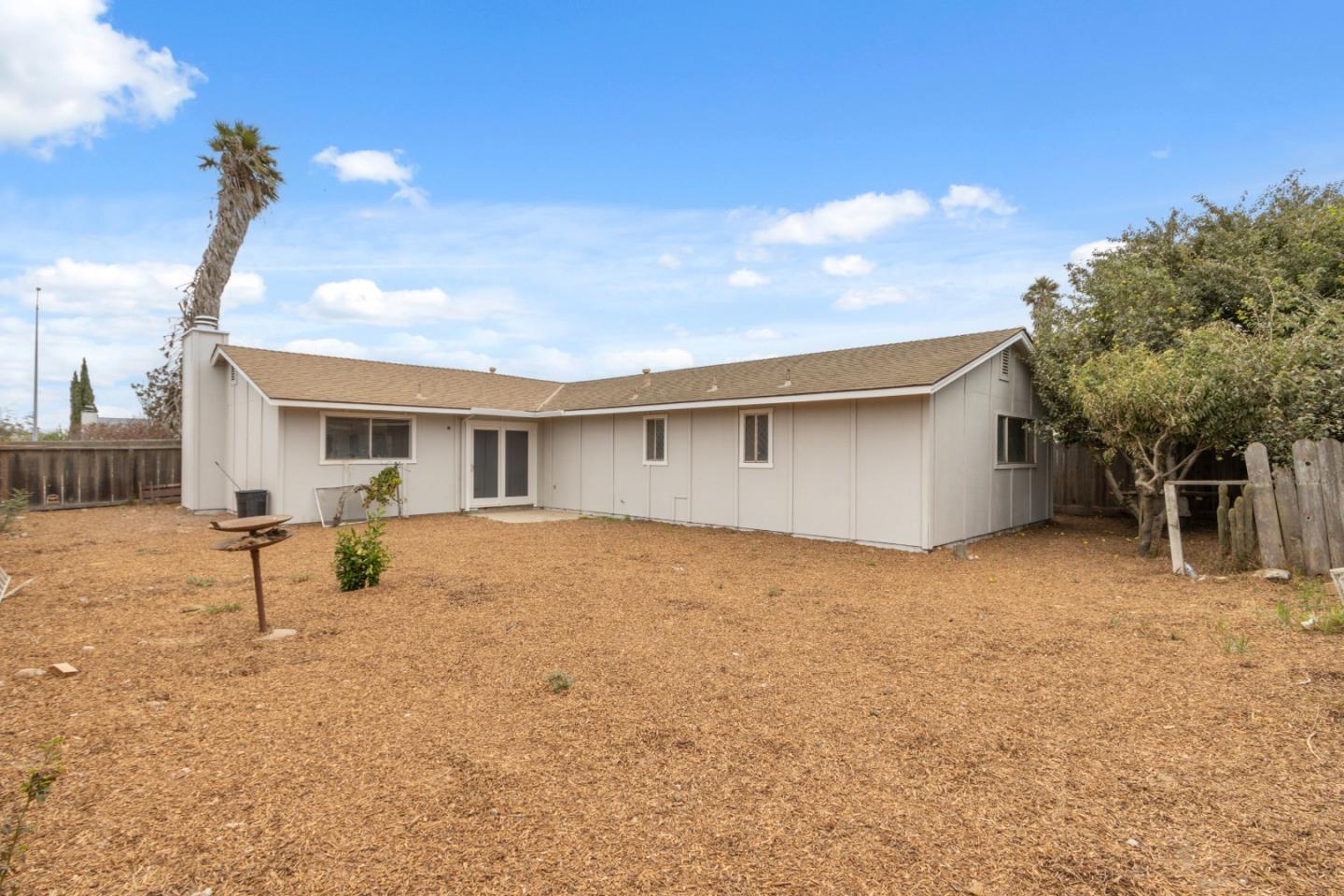 Detail Gallery Image 17 of 18 For 207 San Antonio Dr, Greenfield,  CA 93927 - 4 Beds | 2 Baths