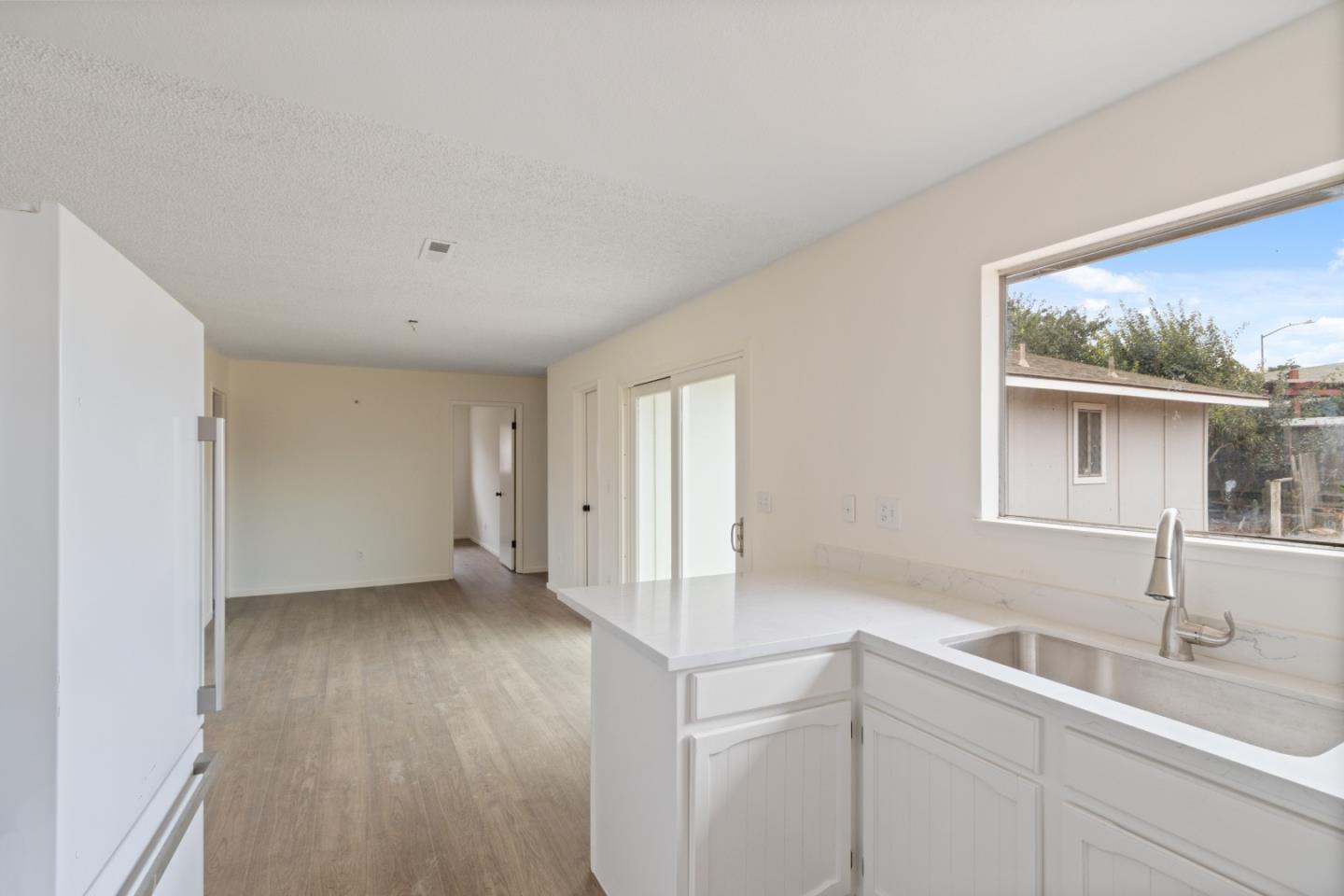 Detail Gallery Image 8 of 18 For 207 San Antonio Dr, Greenfield,  CA 93927 - 4 Beds | 2 Baths