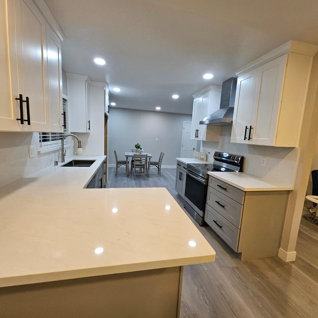 Detail Gallery Image 14 of 60 For 5117 Discovery Ave, San Jose,  CA 95111 - 4 Beds | 3 Baths