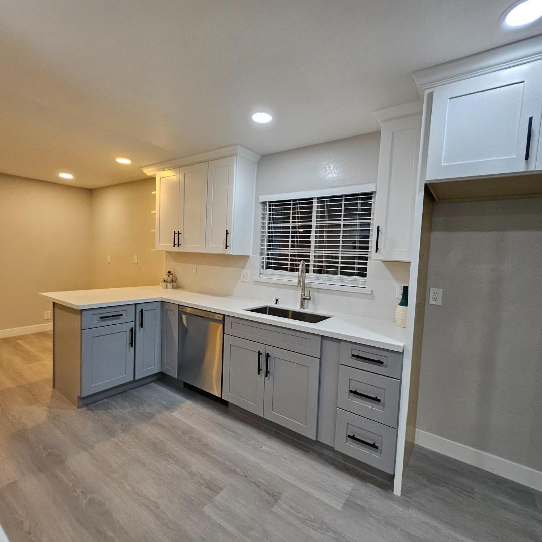 Detail Gallery Image 16 of 60 For 5117 Discovery Ave, San Jose,  CA 95111 - 4 Beds | 3 Baths