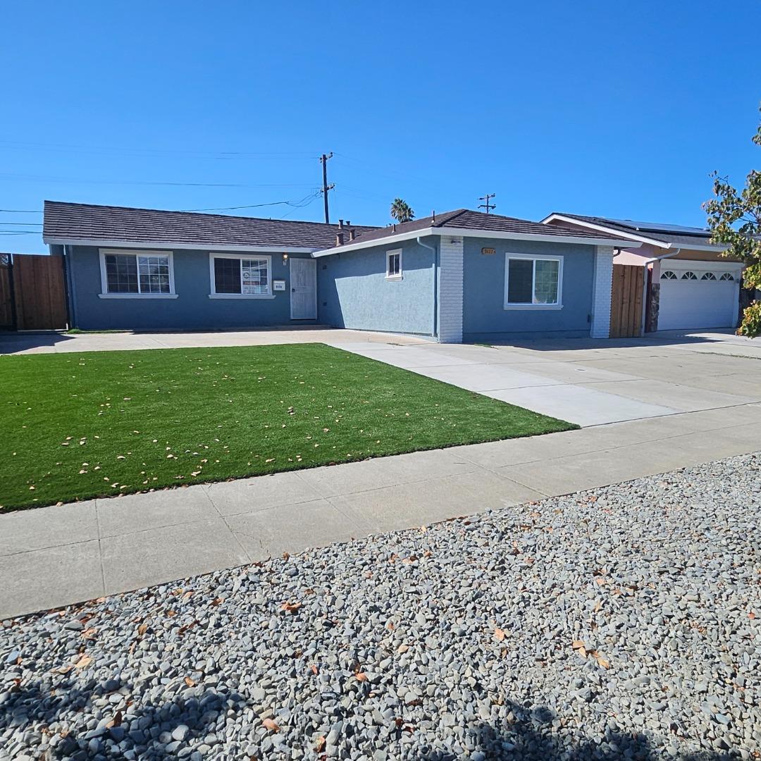 Detail Gallery Image 3 of 60 For 5117 Discovery Ave, San Jose,  CA 95111 - 4 Beds | 3 Baths