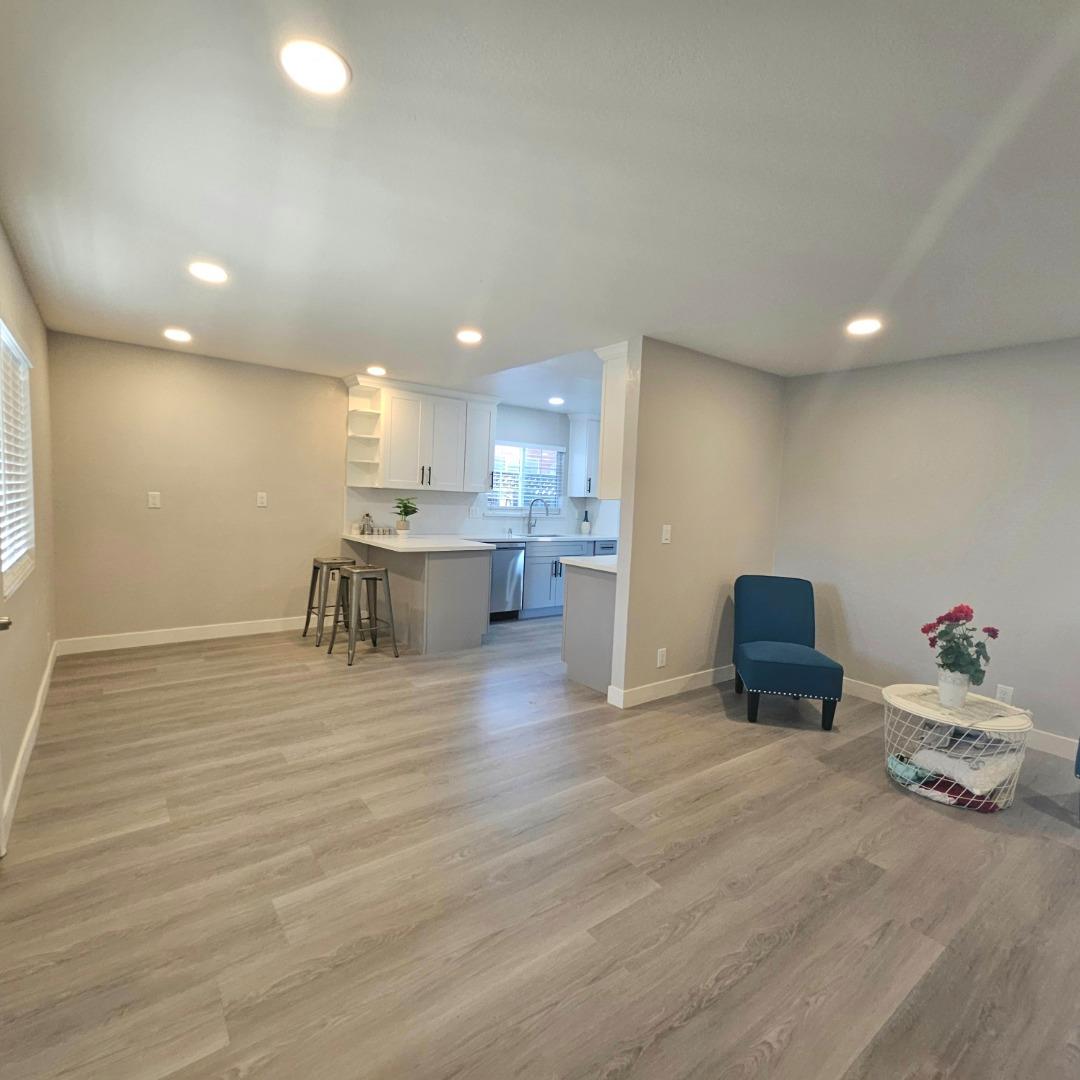 Detail Gallery Image 34 of 60 For 5117 Discovery Ave, San Jose,  CA 95111 - 4 Beds | 3 Baths