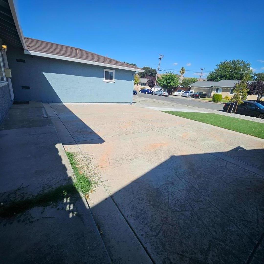 Detail Gallery Image 8 of 60 For 5117 Discovery Ave, San Jose,  CA 95111 - 4 Beds | 3 Baths