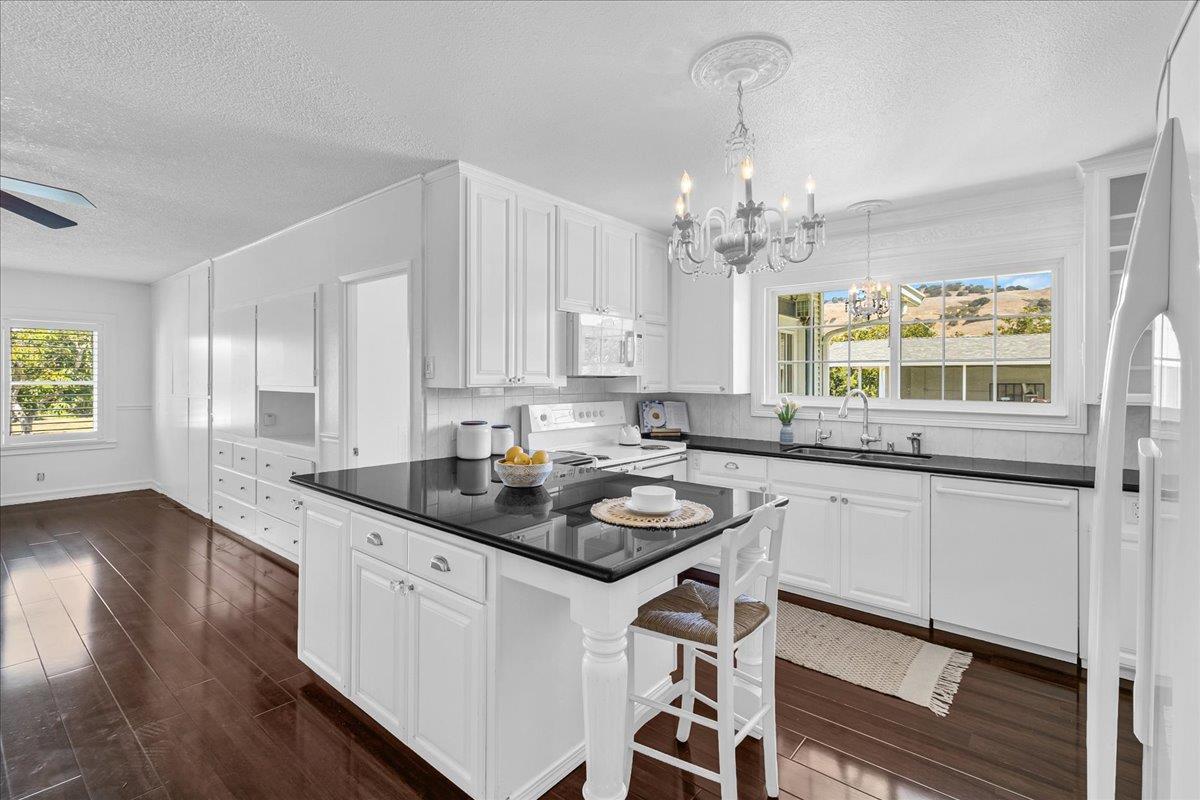 Detail Gallery Image 20 of 67 For 4125 Prunedale Ave, Gilroy,  CA 95020 - 4 Beds | 2 Baths