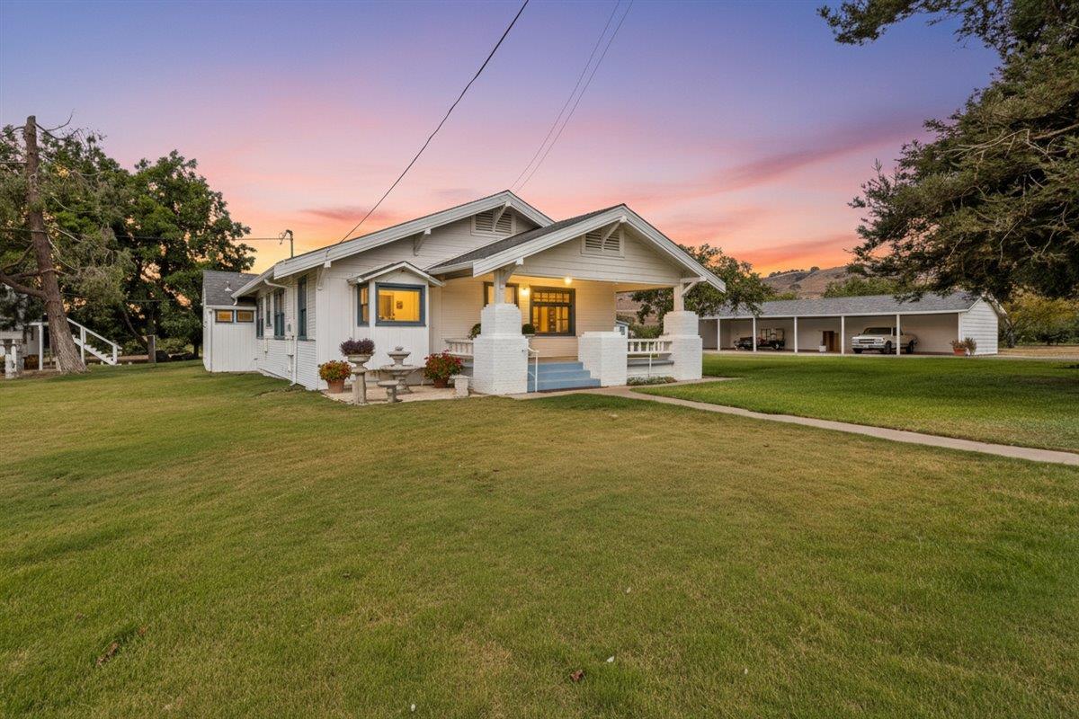 Detail Gallery Image 3 of 67 For 4125 Prunedale Ave, Gilroy,  CA 95020 - 4 Beds | 2 Baths