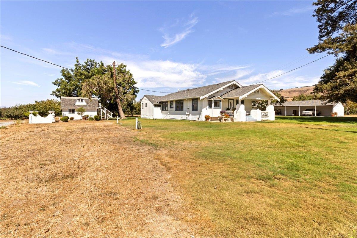 Detail Gallery Image 8 of 67 For 4125 Prunedale Ave, Gilroy,  CA 95020 - 4 Beds | 2 Baths