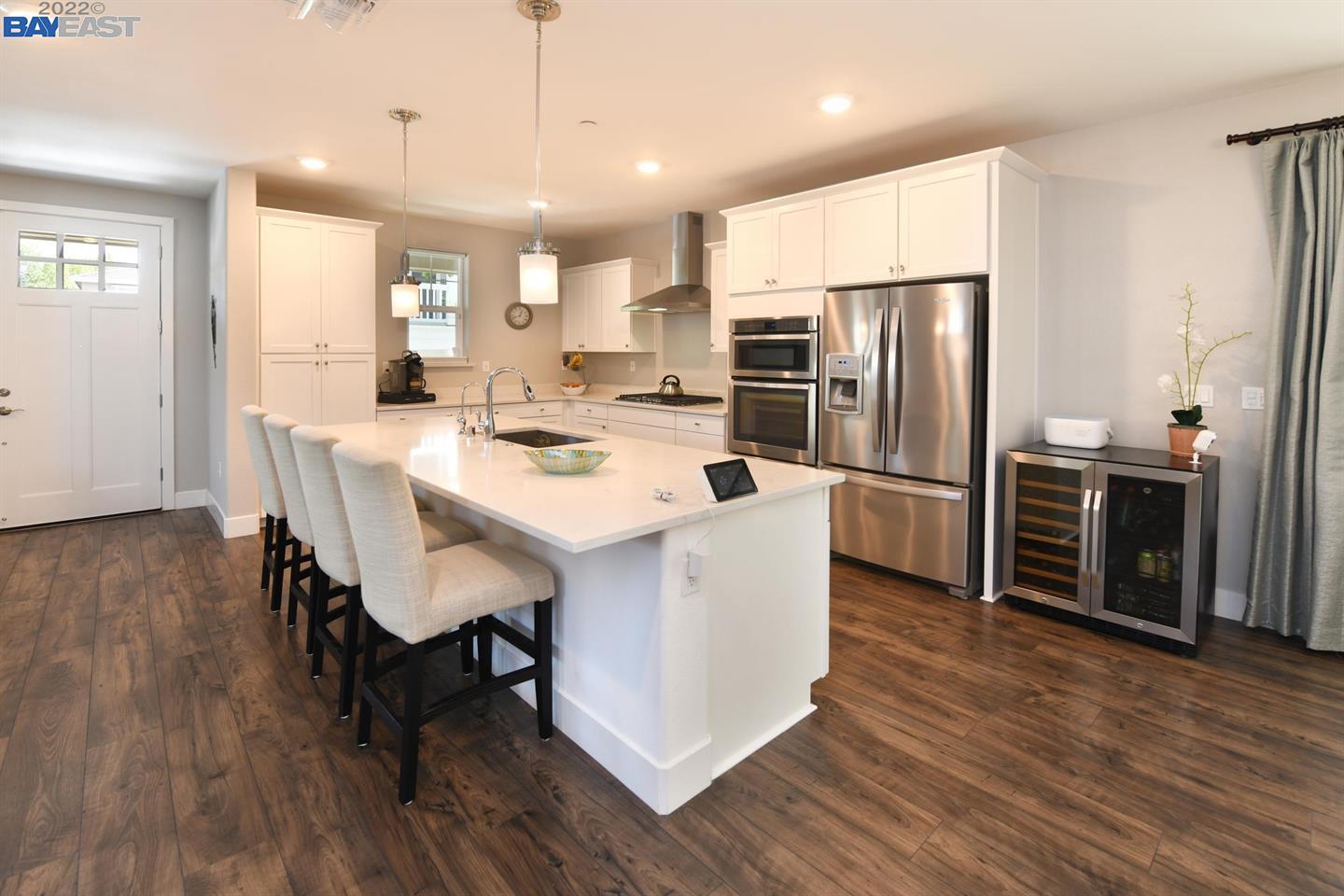 Detail Gallery Image 5 of 19 For 601 Chives Way, Walnut Creek,  CA 94595 - 4 Beds | 2/1 Baths