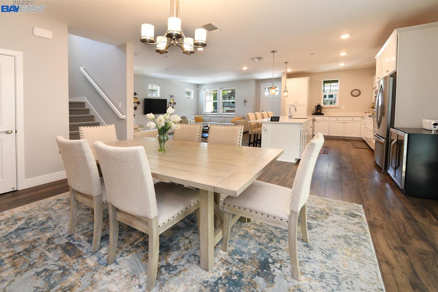 Detail Gallery Image 8 of 19 For 601 Chives Way, Walnut Creek,  CA 94595 - 4 Beds | 2/1 Baths