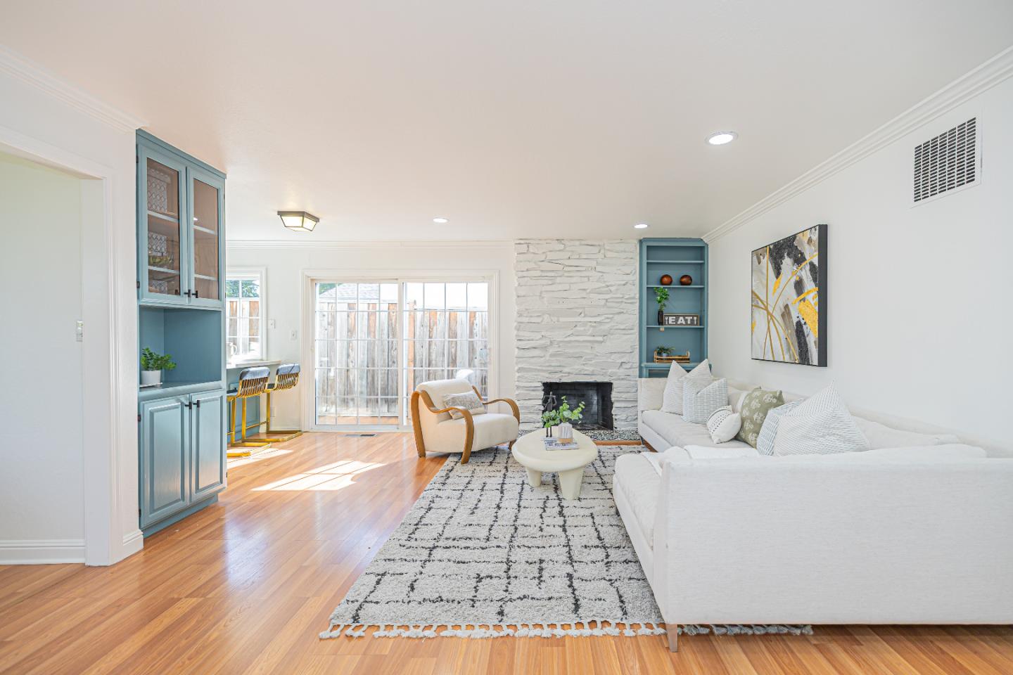 Detail Gallery Image 11 of 25 For 731 Los Huecos Dr, San Jose,  CA 95123 - 4 Beds | 2 Baths