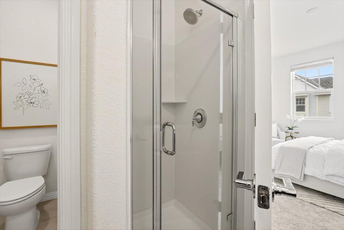 Detail Gallery Image 16 of 31 For 125 Orbit Way, Mountain View,  CA 94043 - 3 Beds | 2/1 Baths