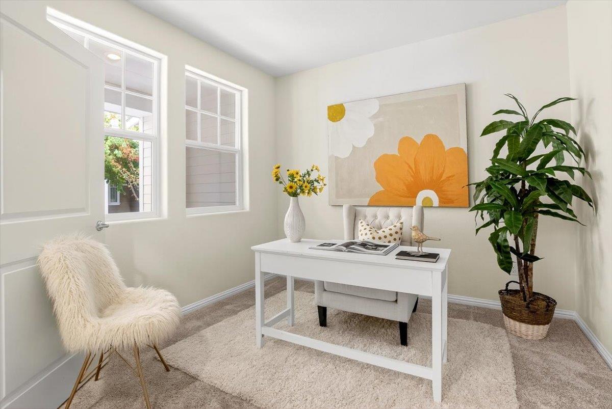 Detail Gallery Image 23 of 31 For 125 Orbit Way, Mountain View,  CA 94043 - 3 Beds | 2/1 Baths