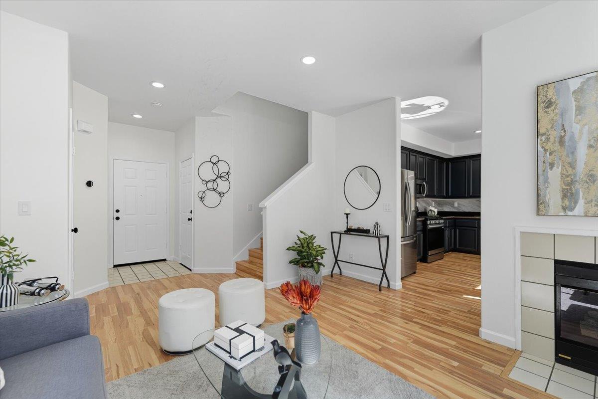 Detail Gallery Image 6 of 30 For 4676 Wilcox Ave, Santa Clara,  CA 95054 - 3 Beds | 2/1 Baths